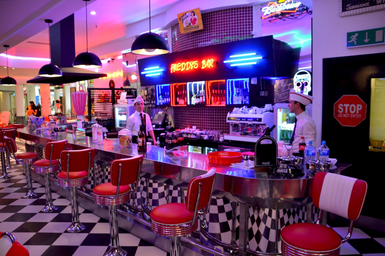 Freddy's Bar